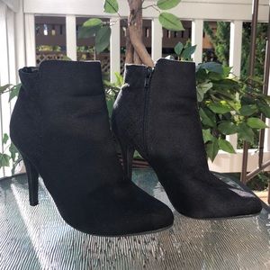dexflex comfort - Black High Heel Ankle Booties 🖤